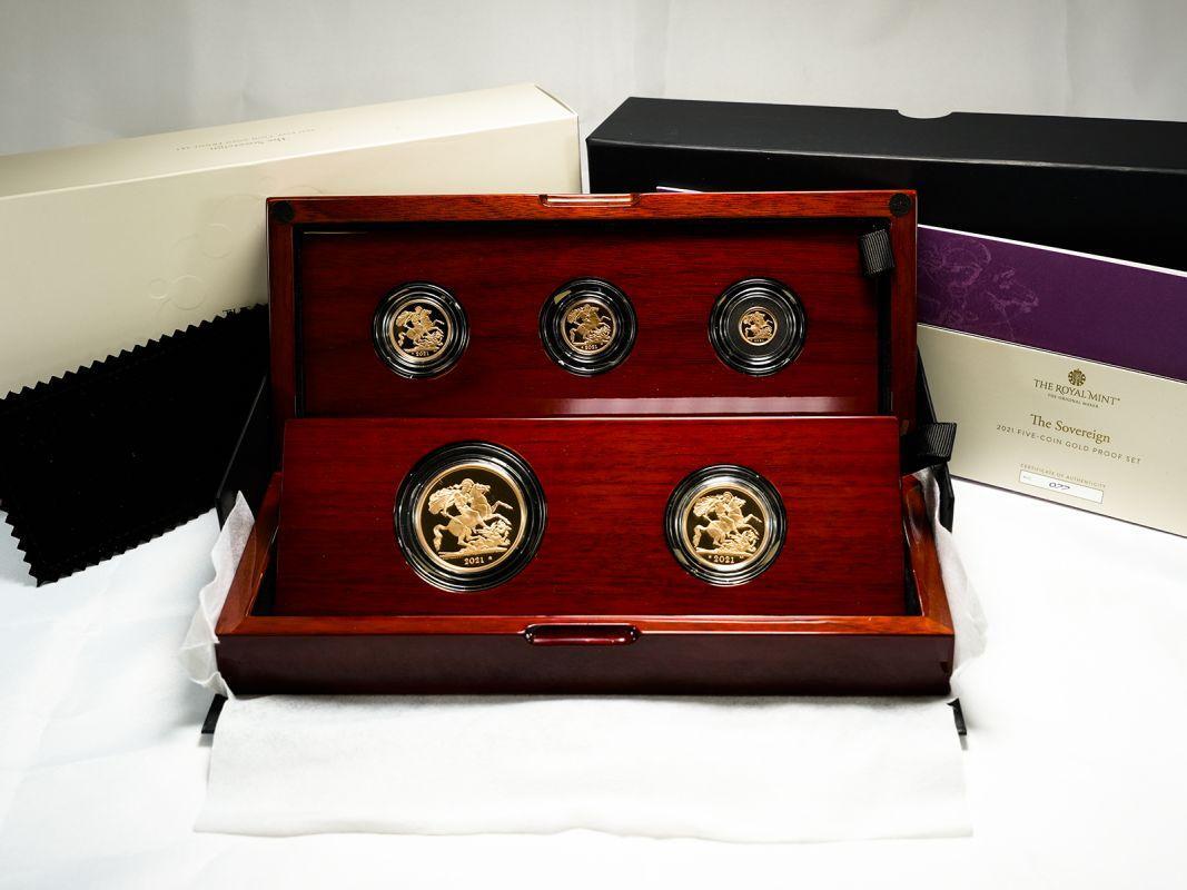 Lot 107 | United Kingdom Elizabeth II 2021 Gold Proof 5-Coin Sovereign Set